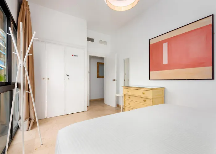 2 Bed Sea View In Skol Marbella