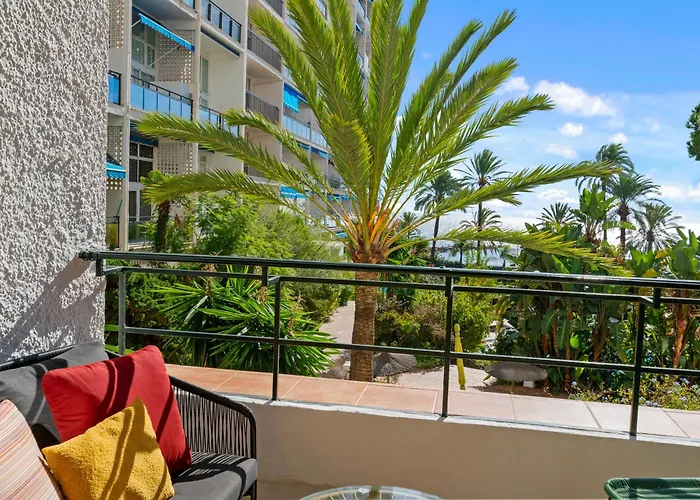 2 Bed Sea View In Skol * Marbella