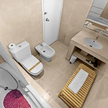 Apartment 2 Bed Sea View In Skol Marbella