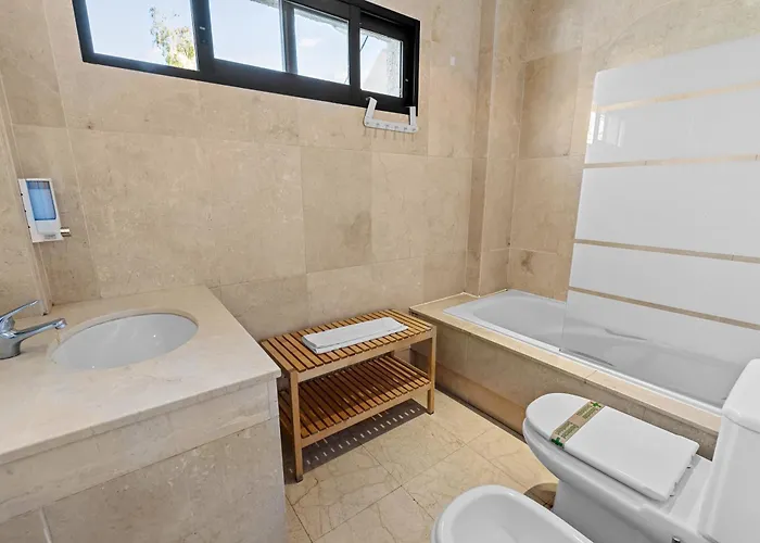 Appartement 2 Bed Sea View In Skol Marbellac